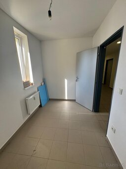 Pronájem bytu 2kk v ulici Vrchlického Jihlava+garážové stání - 13