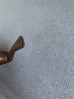 Retro porcelánová fajfka s motivem růže a dřevěná fajfka - 13