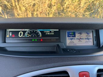 Renault Grand Scenic 1,4 - 7 míst - 13