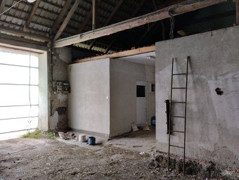 Zrušený zemědělský areál ke komerčnímu užití - 13