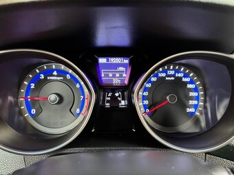 Hyundai i30 1.6i 99Kw - 13