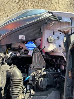 Hyundai i10 9/2022 1.0 49kw kopupeno v ČR odpočet DPH - 13