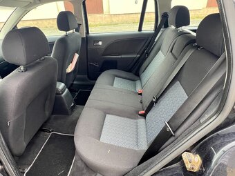 Ford Mondeo kombi 1.8i 81kw + ZIMNÍ KOLA STK:6/2027 - 13