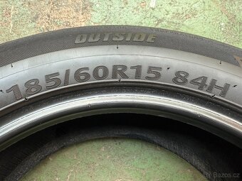 Sada letních pneu Dunlop / Kumho 185/60 R15 - 13