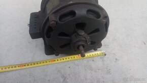 Velmi starý elektromotor - do sbírky. - 13