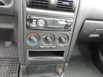 Opel Astra G,1.4i 16V,12/2004,klima,ČR,3.majitel - 13