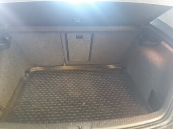 VW Golf 1.4 i DOGIKLIMA TEMPOMAT - 13