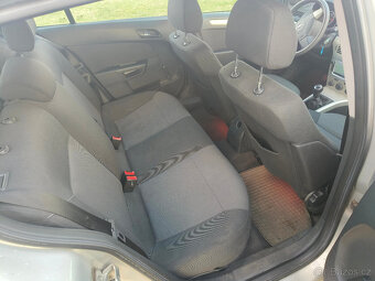 Opel Astra H 1.4 66kW benzín, 2008 - 13