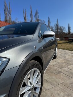 Prodám VW Golf 7 Alltrack 2 l, 135 kw, r.v.2019,4x4 - 13