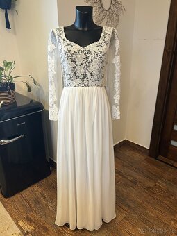 Svatební šaty, víc druhů - 13