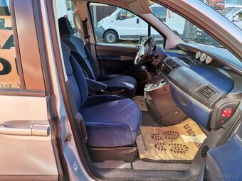 Peugeot 807 2.0i 100kw 5 míst - 13