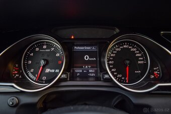 Audi RS5 V8 quattro - 13