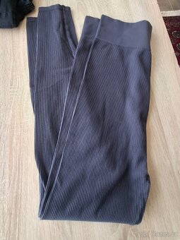 8 ks oblečení - 13