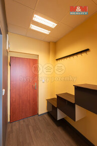 Pronájem kancelářského prostoru, 150 m², ul. Sokolská třída - 13