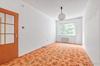 Prostorný byt 3+1 s lodžií v klidné části Příbora - 13