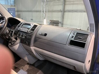 VW T5 Kombi 2.0 TDI Long,9.Míst,Tažné,2013,Serviska,Klima. - 13