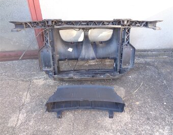 BMW 1 E87 118D 105kW automat - náhradní díly - 13