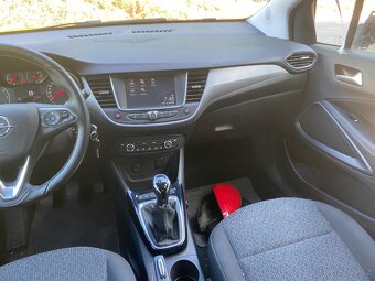 Opel Crossland X 1.2i 61 kW / kup ČR 2019 / najeto 20 tis.KM - 13