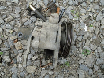 Díly motoru 2,5dci 140kW Nissan Navara/Pathfinder 2010- - 13