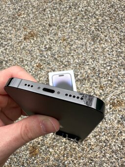 IPhone 14 pro - baterie - 100% - 13