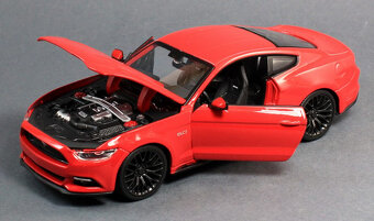 1:24 rozprodám sbírku Ford Mustang - 13