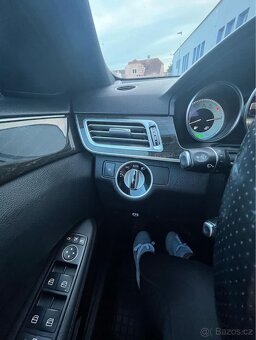 Mercedes e200 2015 - 13