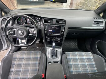 VW Golf GTE - 13