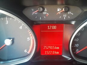 Ford Galaxy 1,6 TDCI Panorama 7 Míst nová STK xeno - 13