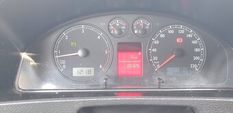 Prodám vw multivan t5 - 13