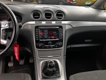 Prodám Ford Galaxy 2.0 TDCi 103 kW, 7 míst - 13