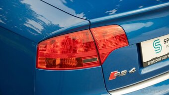 Audi RS4 quattro (generace B7) 2006 - 13