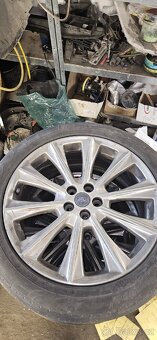 Ford EDGE Vignale - 13