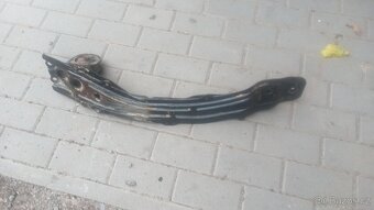 RAV4 Toyota - díly - 13