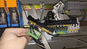 RACK skříň na technologii, baterie, akumulátory,... - 13
