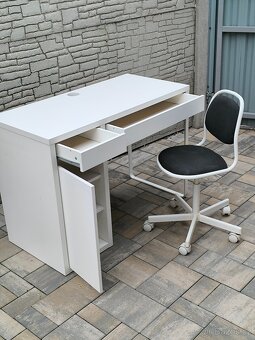 Prodám psací stůl IKEA + Dvě dětské židle - 13