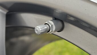 ALU KOLA BMW M 20 TOP STAV - 13