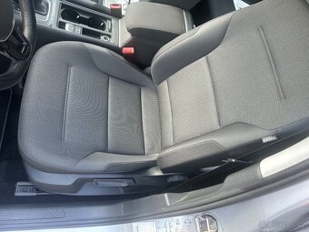 VW Golf 7 1.6tdi 85kw DSG 2019 naj.174Tkm serviska Top stav - 13