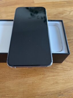Prodám iPhone 11 Pro 64GB bílý/silver - 13