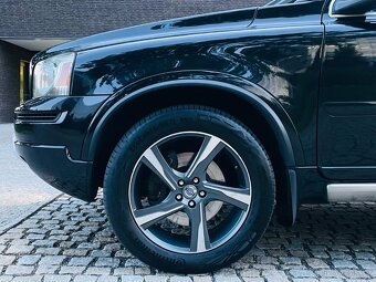 Volvo XC90 2.4 D5 4x4 AUT R-DESIGN FACELIFT NEZÁVISLE TOPENÍ - 13