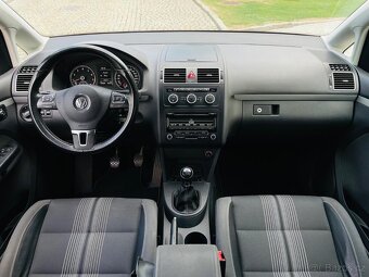 Volkswagen Touran 1.2TSI 7MÍST MANUÁL VÝHŘEV SERVISKA - 13