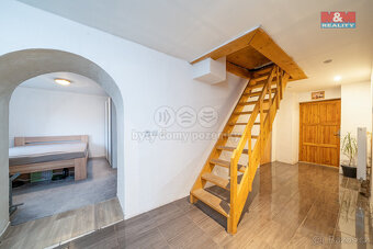 Prodej rodinného domu, 195 m², Štíty - Březná - 13