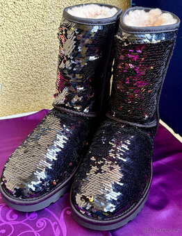 Fantastické zimní válenky zn. UGG, vel. 40 - 13