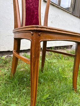 Starožitný nábytek - 13