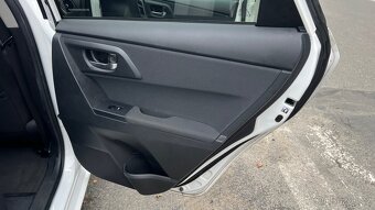 Toyota Auris - 13