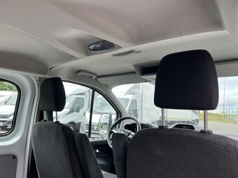 Prodám Ford Transit Custom 2.2TDCi,92kw. L2H1. V TP 6míst. - 13