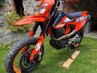 KTM SMC 690 R 2024 - 13