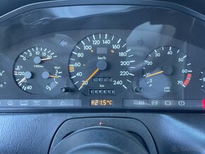 Mercedes-Benz R129 300 SL – Ikona stylu a inženýrství z prvn - 13