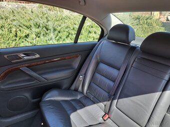 Škoda Superb 2,0 TDI 103 kW Elegance - 13