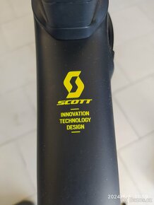 Prodám silniční carbon kolo Scott - 13