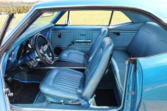 1967 Chevrolet Camaro 327 V8, manuál, vynikající stav - 13